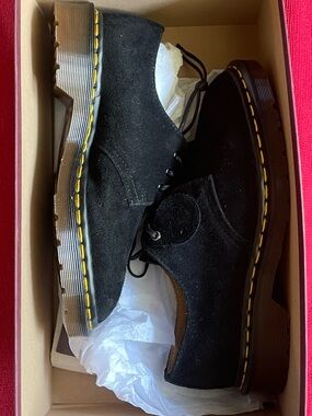 Dr. Martens Black Desert Oasis Suede Mrn’s Shoes (size 5)